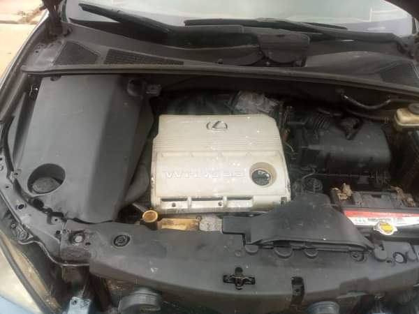 A picture of Check out this Rx330 Year 05 Neatly Repainted Car with