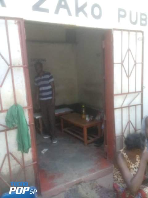 shops