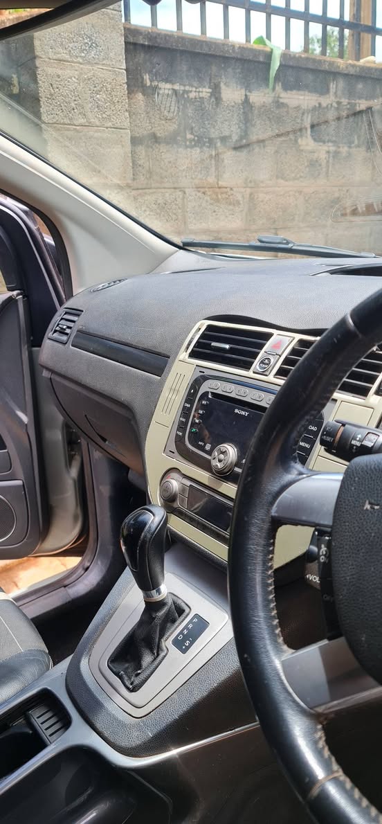 A picture of Ford kuga 2 5 petrol turbo charged