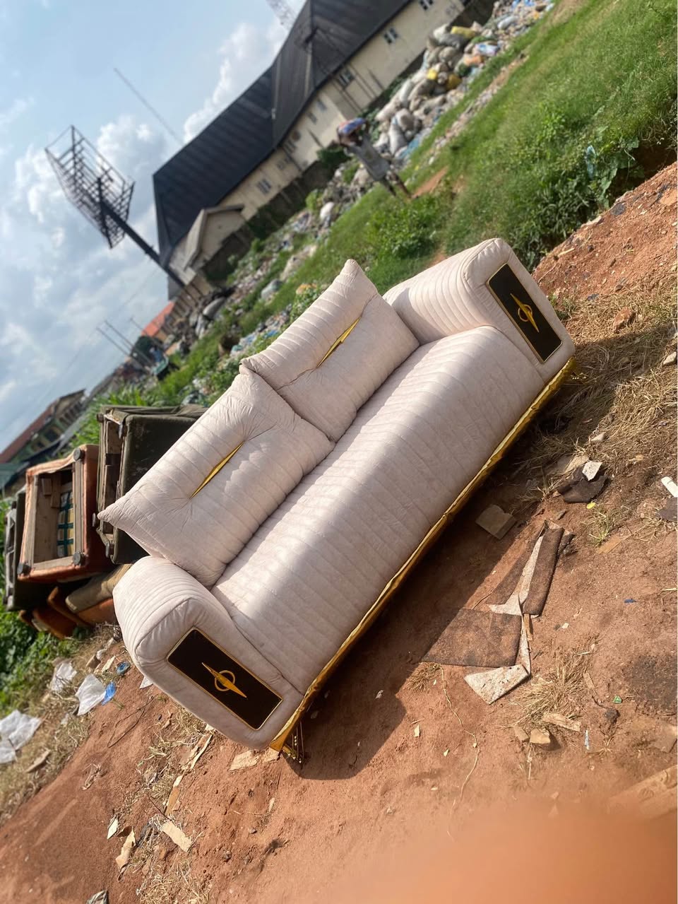 A picture of Set of chairs