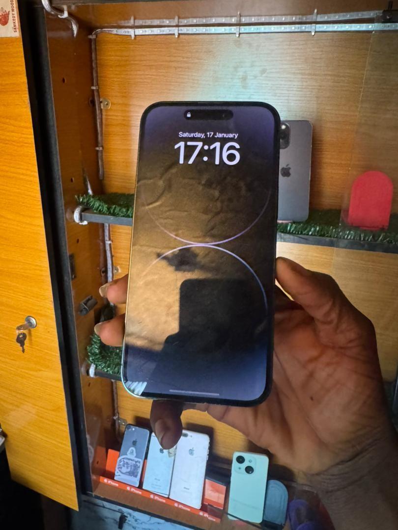 A picture of IPhone 14 pro max