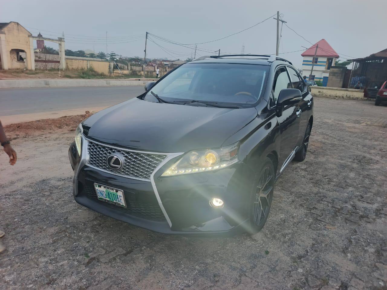 A picture of Rx350 neat 2010 delars market