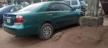 A picture of camry 2005 model