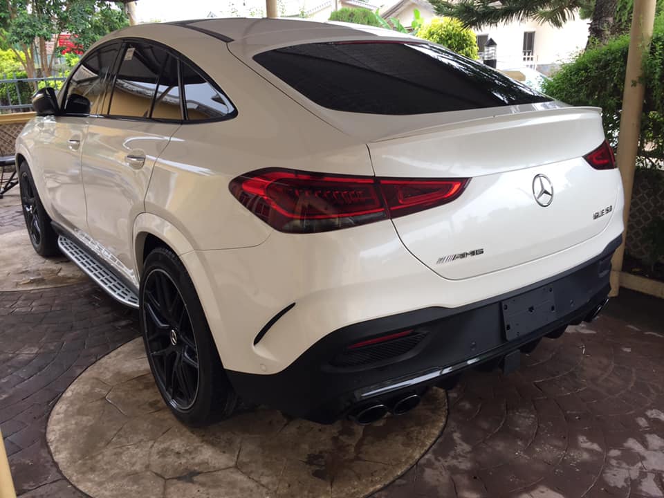 A picture of Foreign used 2021 on belt GLE53 AMG biturbo Engine Going