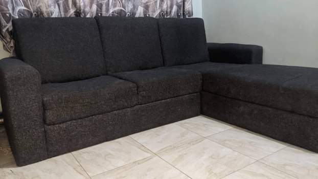 A picture of SOFA couch