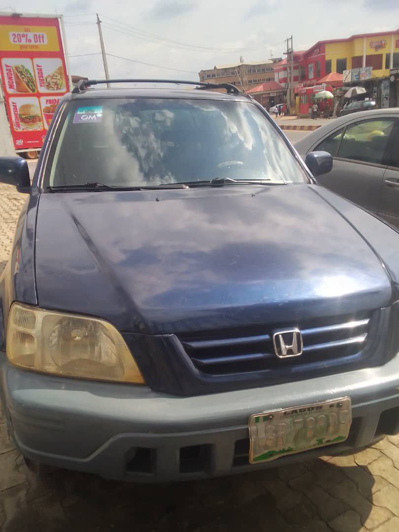 A picture of Honda CRV 2000