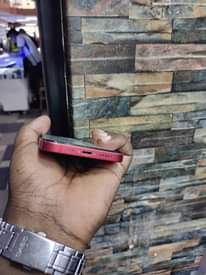 A picture of IPhone 12 128GB