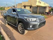used toyota hilux