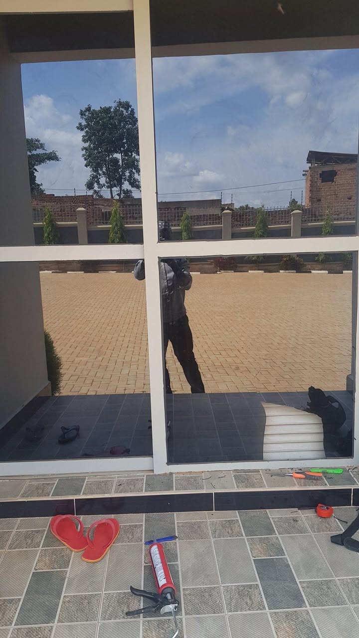 A picture of Glass services