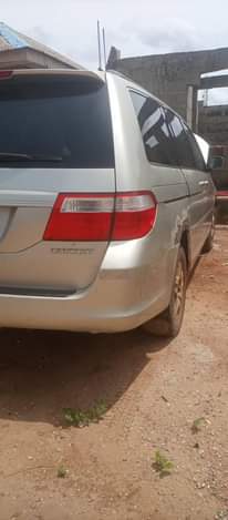 A picture of HONDA ODYSSEY 05