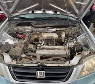 A picture of 2000 Honda CR V