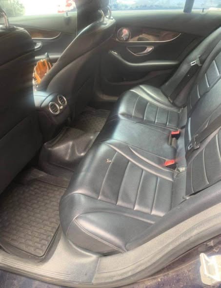 A picture of 2015 Mercedes Benz C300 perfect condition abuja deal 0906 415
