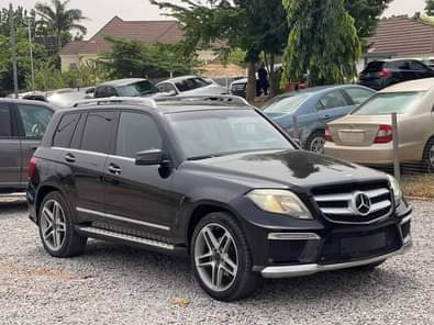 A picture of 2010 Mercedes Benz GLK350 Absolute buy and drive 9 6