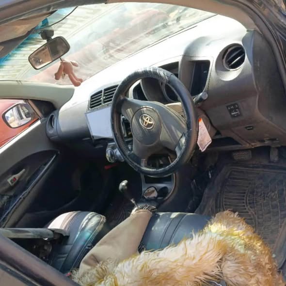 A picture of Toyota IST new model Bei 6ml Call WhatsApp 0767510909 Location