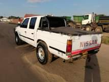 used nissan hardbody