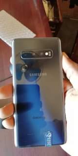 A picture of Galaxy s10