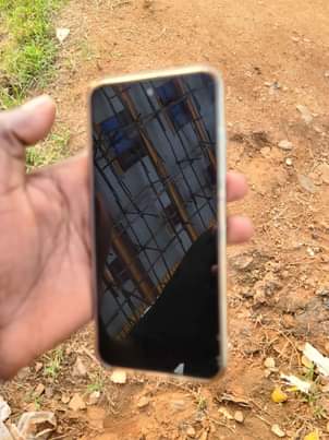 A picture of Samsung A52 5G copy