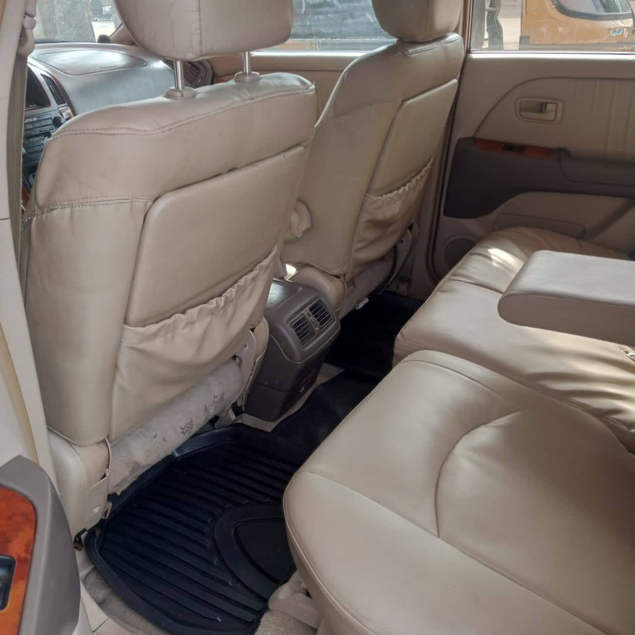 A picture of Perfect Lexus Rx300