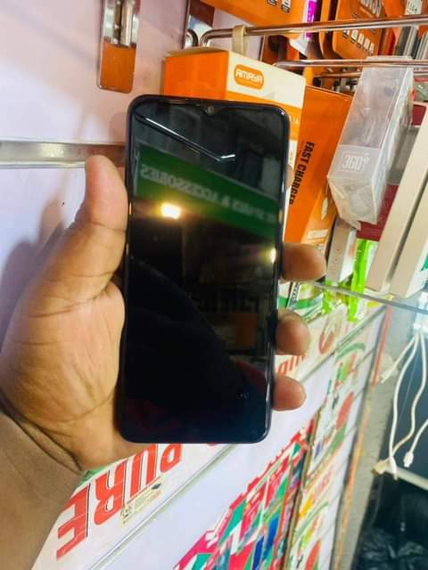 A picture of To tecno pop7