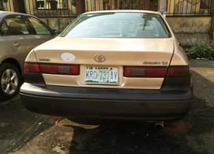 A picture of 2000 Toyota Camry Tiny light