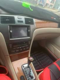 A picture of Lexus e330