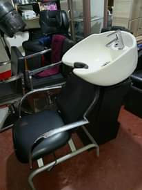 A picture of Salon sink