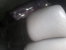 A picture of Toyota Sienna 2004 for sale