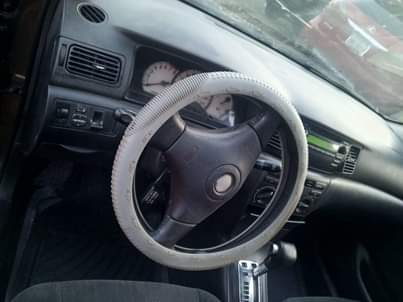 A picture of 2005 TOYOTA COROLLA SE