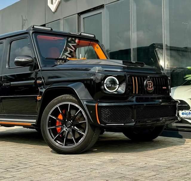 A picture of Mercedes brabus G800