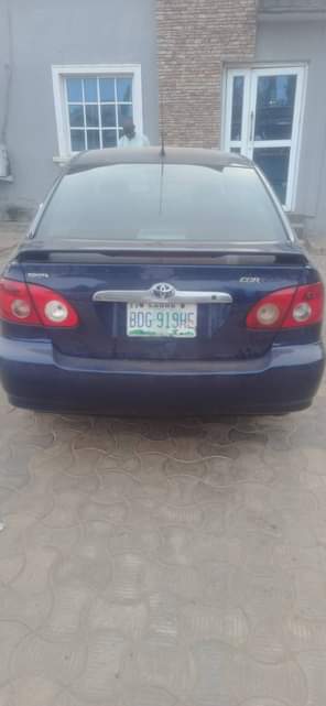 A picture of 2007 Toyota Corolla wit standard engine nd gear nd chilling