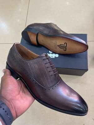 A picture of Men s shoes