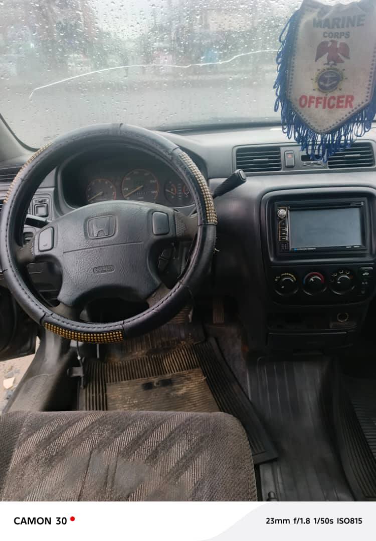 A picture of Honda crv 2001 model