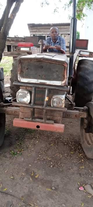 A picture of Tractor