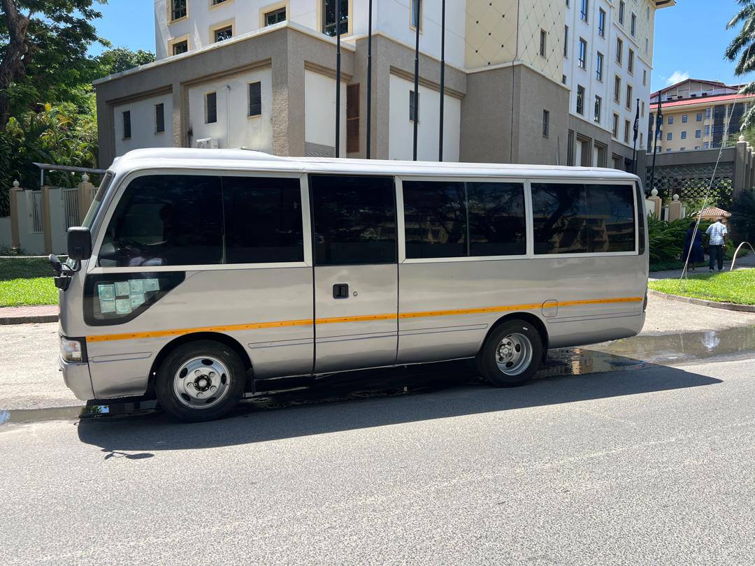 A picture of TOYOTA COASTER