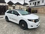 A picture of Dealers deal 100 Nigerian Used 2010 Toyota venza Fullest option