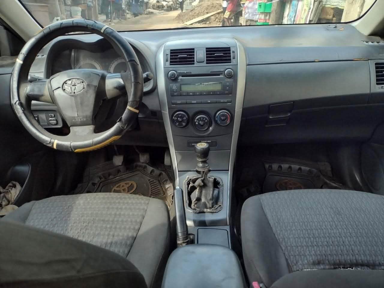 A picture of 2012 Toyota corolla