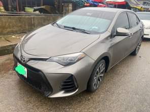 A picture of Direct 2018 Toyota Corolla Less than 6 months used thumbs