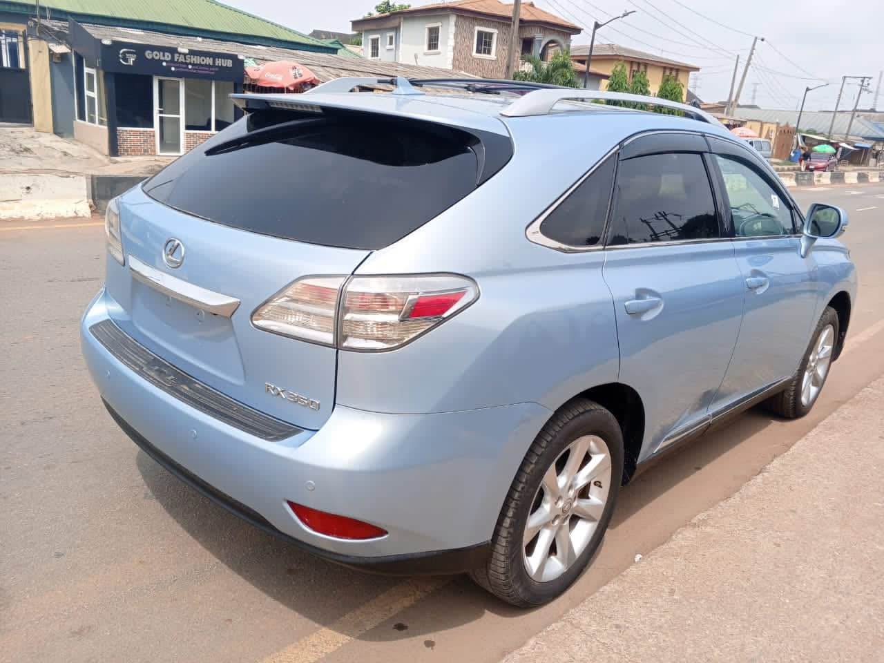 A picture of Tokunbo Rx350 2010 Distres market