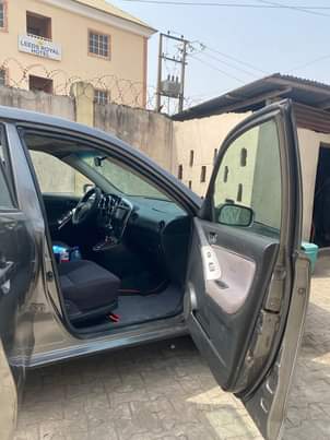 A picture of Toyota matrix toks standard