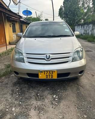 used toyota ist