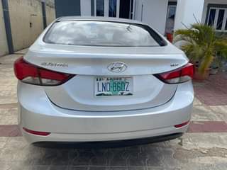 A picture of Hyundai Elantra 2015