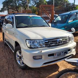 A picture of V8 2000 39M