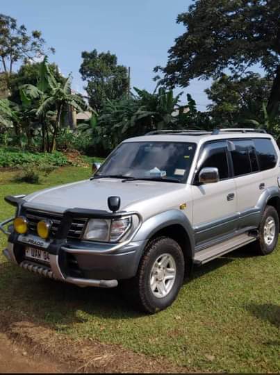 A picture of Prado tx diesel 27m
