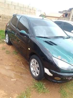 A picture of 2006 Peugeot 206