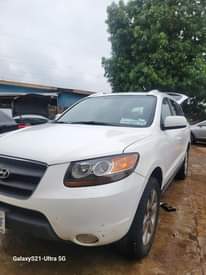 A picture of 3ROW SEATS 2007 HYUNDAI SANTAFE
