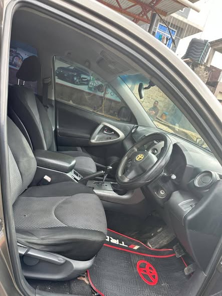 A picture of Toyota rav 4 miss tz