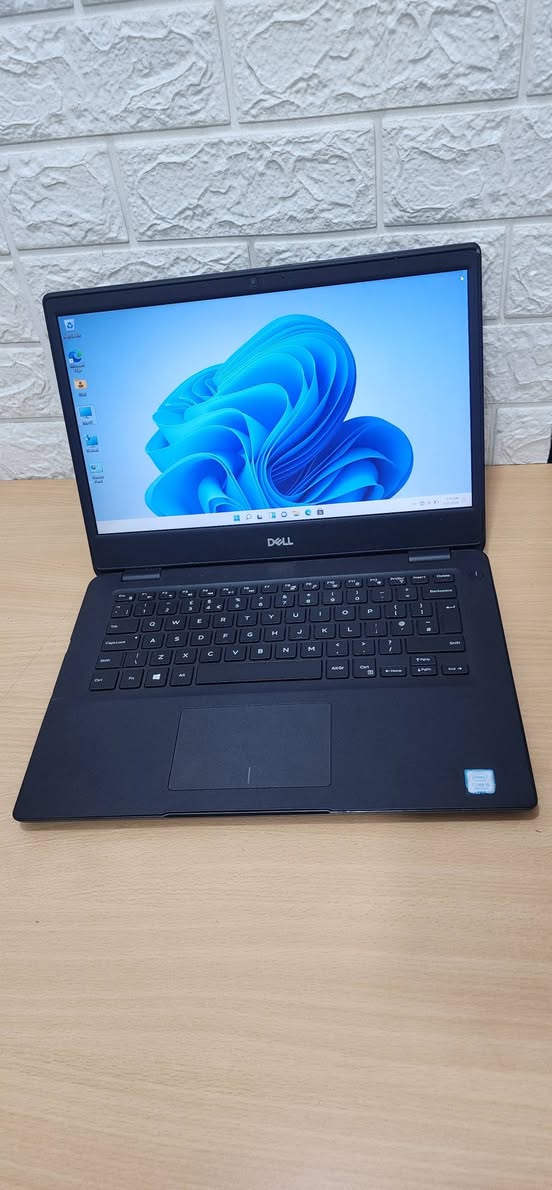 A picture of Dell latitude 3400 Core i5 8Generation Ssd 256Gb Ram 16Gb