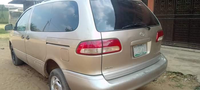 A picture of Car