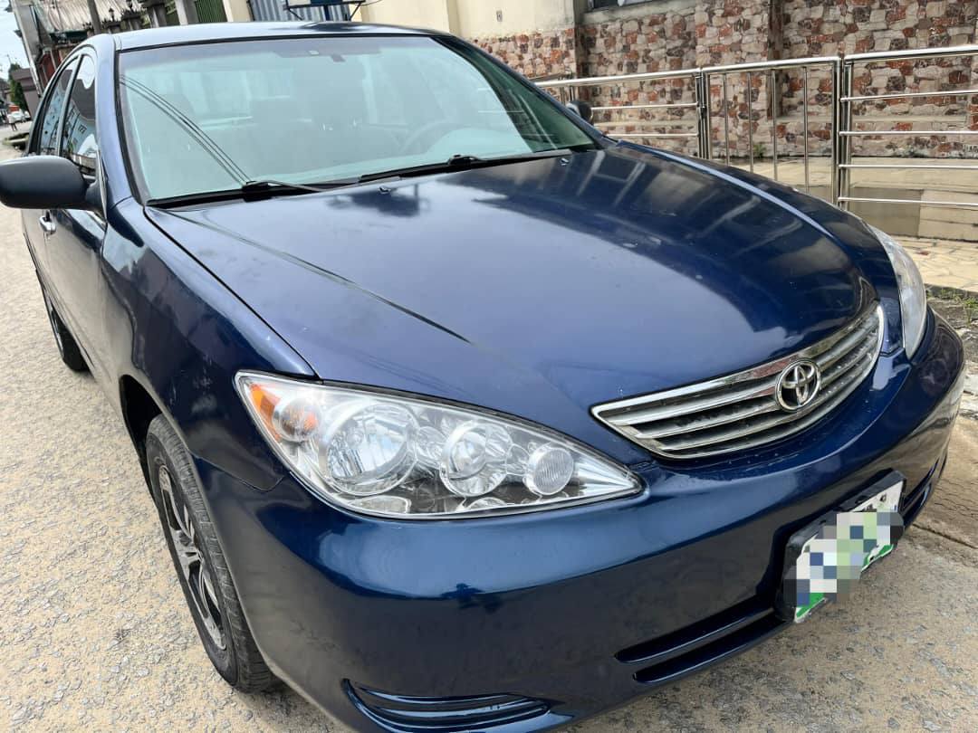 A picture of Car s
