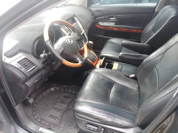 A picture of LEXUS RX330 BUY AND DRIVE LOCATION IS PORT HARCOURT PRICE